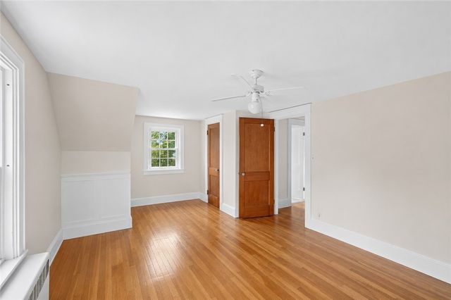 83 South Avenue, Tiverton, RI 02878