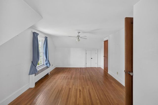 83 South Avenue, Tiverton, RI 02878