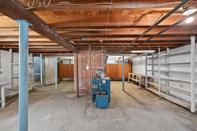 83 South Avenue, Tiverton, RI 02878