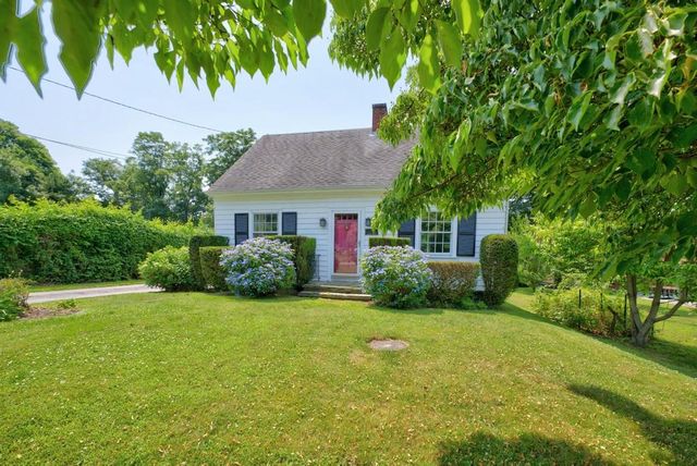 83 South Avenue, Tiverton, RI 02878