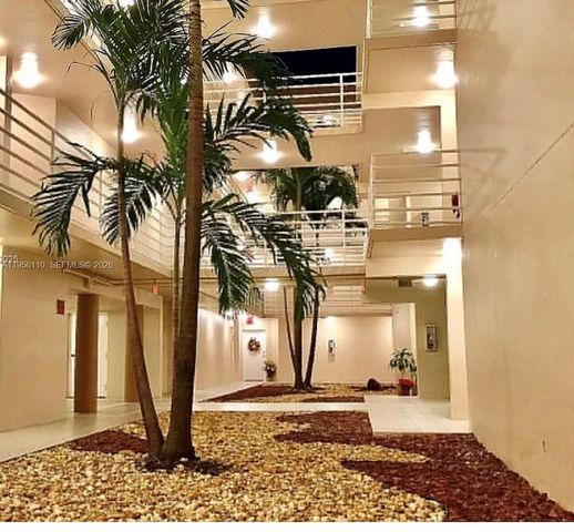 8050 NW 8th St 1407, Miami, FL 33126