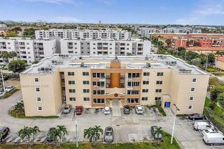 8050 NW 8th St 1407, Miami, FL 33126