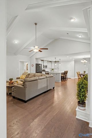 15543 Ironcrest Drive NW, Harvest, AL 35749