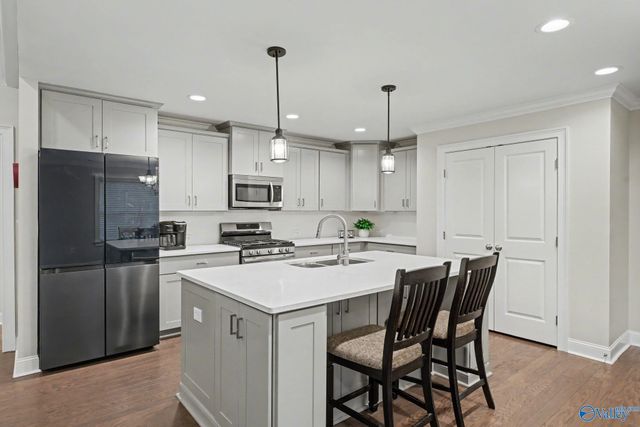 15543 Ironcrest Drive NW, Harvest, AL 35749