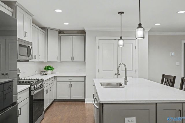 15543 Ironcrest Drive NW, Harvest, AL 35749