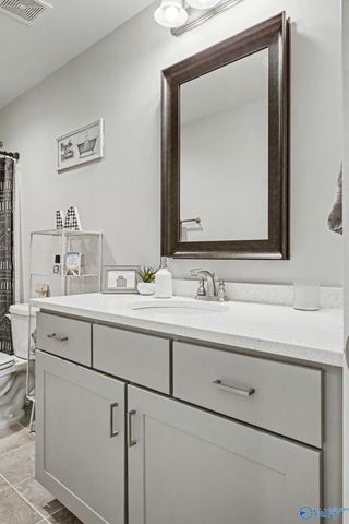 15543 Ironcrest Drive NW, Harvest, AL 35749