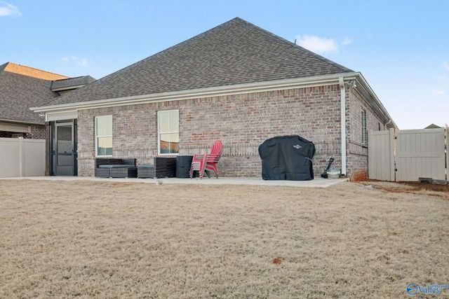 15543 Ironcrest Drive NW, Harvest, AL 35749