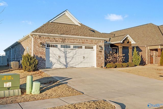 15543 Ironcrest Drive NW, Harvest, AL 35749