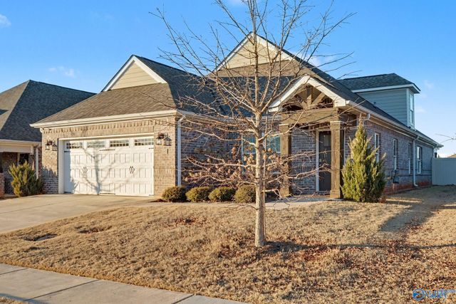 15543 Ironcrest Drive NW, Harvest, AL 35749