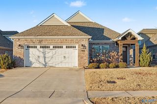 15543 Ironcrest Drive NW, Harvest, AL 35749