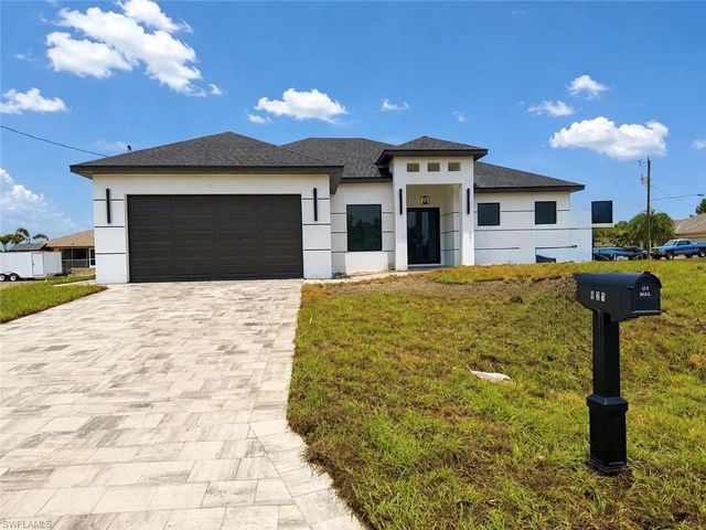 921 Martha AVE S, Lehigh Acres, FL 33974