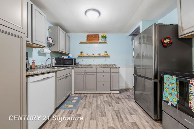 223 Harrison Drive, Thomas Twp, MI 48609