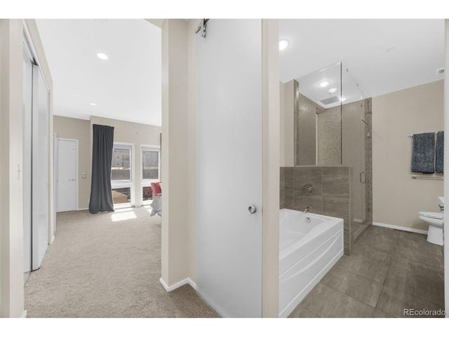 2312 Curtis St, Denver, CO 80205