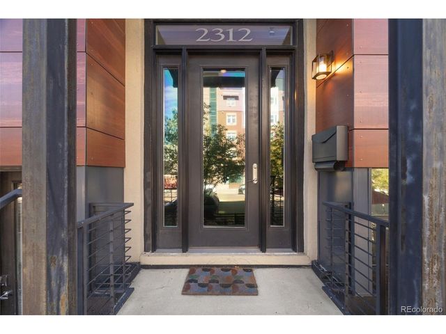 2312 Curtis St, Denver, CO 80205
