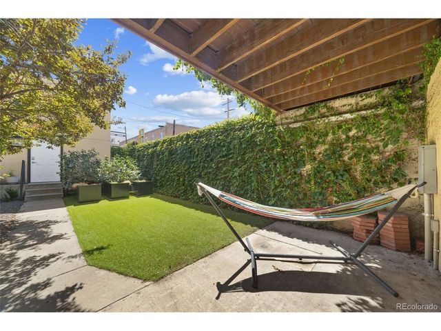 2312 Curtis St, Denver, CO 80205
