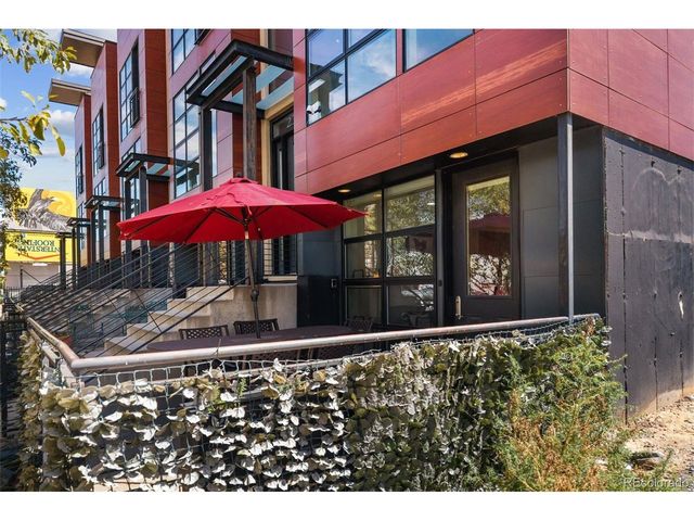 2312 Curtis St, Denver, CO 80205