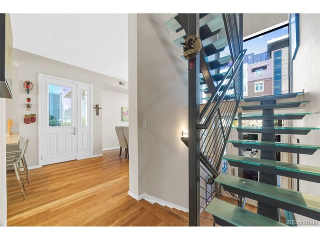 2312 Curtis St, Denver, CO 80205