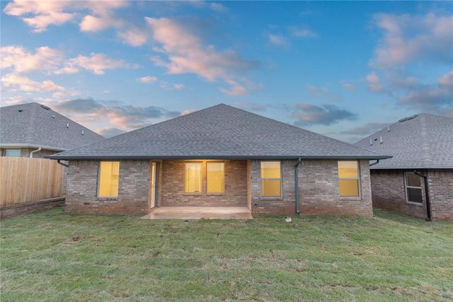 2220 NW 170th Street, Edmond, OK 73012