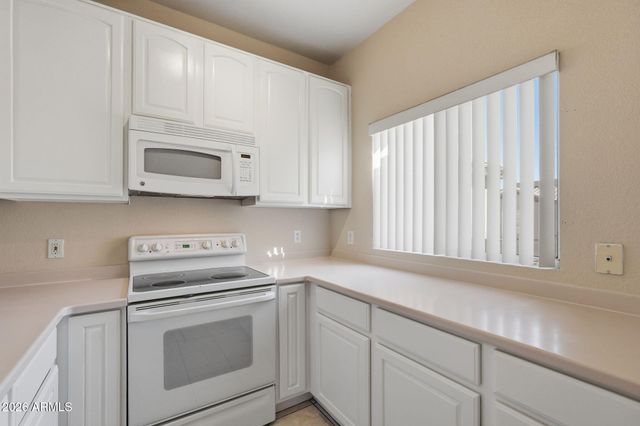 6535 E SUPERSTITION SPRINGS Boulevard 221, Mesa, AZ 85206