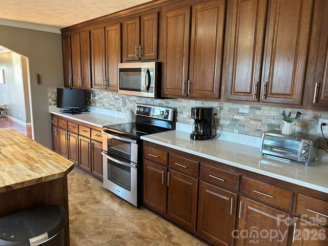 3343 Hollis Road, Ellenboro, NC 28040