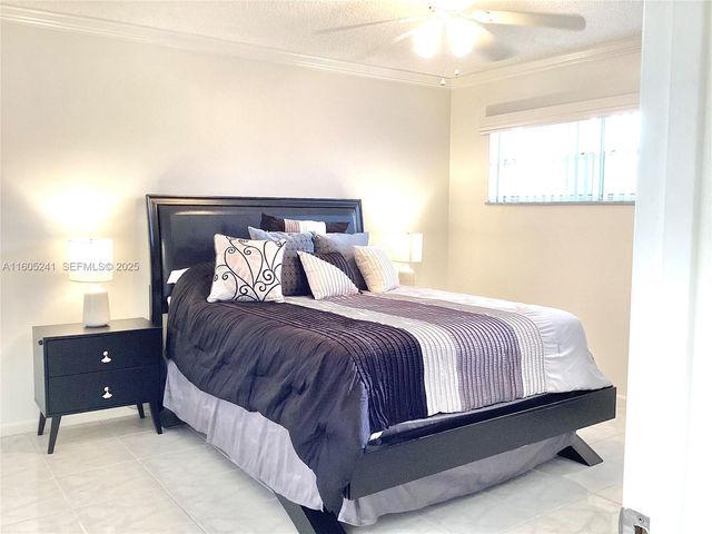 681 S Hollybrook Dr 307, Pembroke Pines, FL 33025