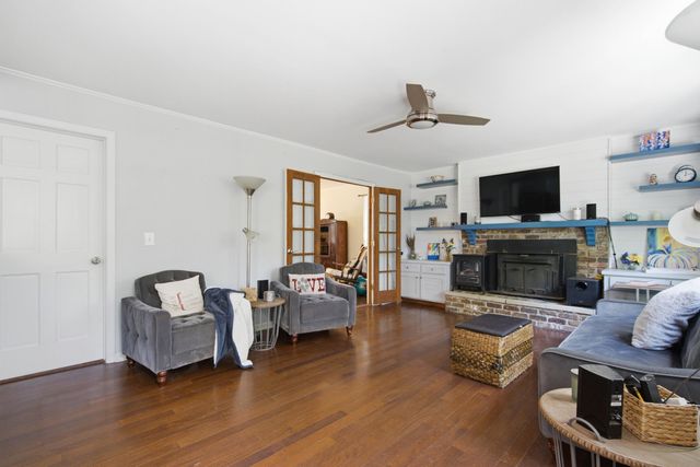 38 S Hampton Drive, Charleston, SC 29407