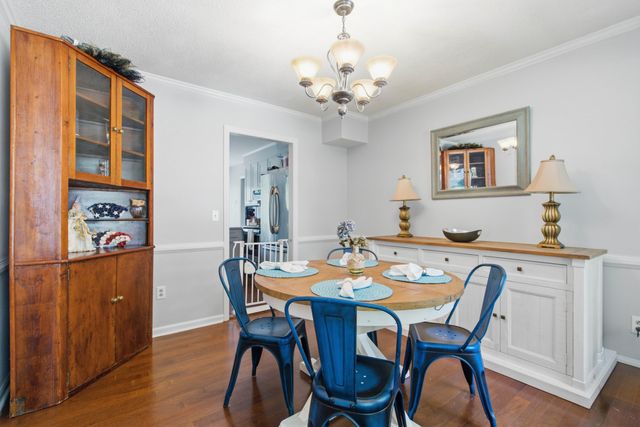 38 S Hampton Drive, Charleston, SC 29407