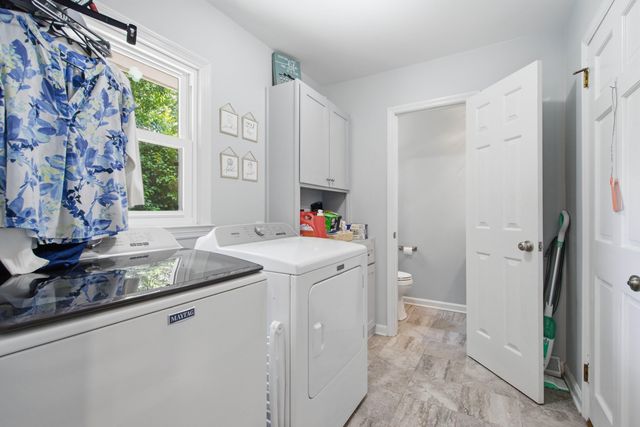 38 S Hampton Drive, Charleston, SC 29407