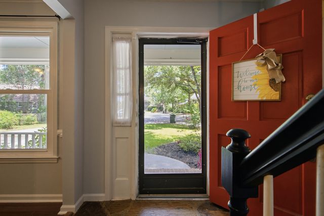 38 S Hampton Drive, Charleston, SC 29407