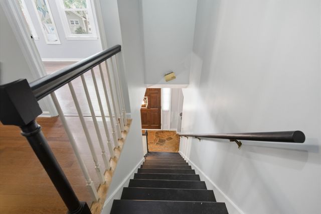 38 S Hampton Drive, Charleston, SC 29407