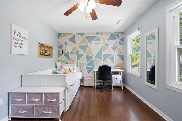 38 S Hampton Drive, Charleston, SC 29407