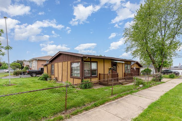 8402 S 78th Avenue, Bridgeview, IL 60455