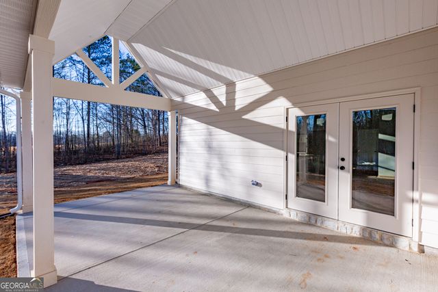 156 Hidden Meadows Drive, Gay, GA 30218