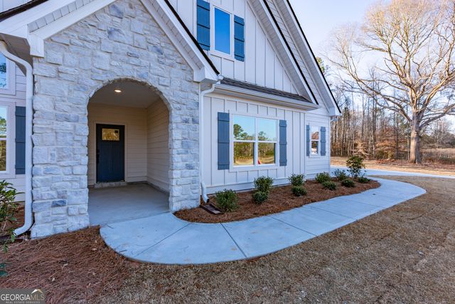 156 Hidden Meadows Drive, Gay, GA 30218