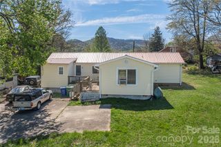 11 E Porter Road, Asheville, NC 28803