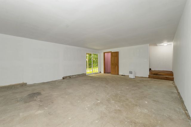 36 Highland Street, Hudson, NH 03051