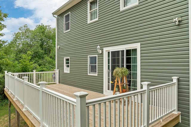 36 Highland Street, Hudson, NH 03051