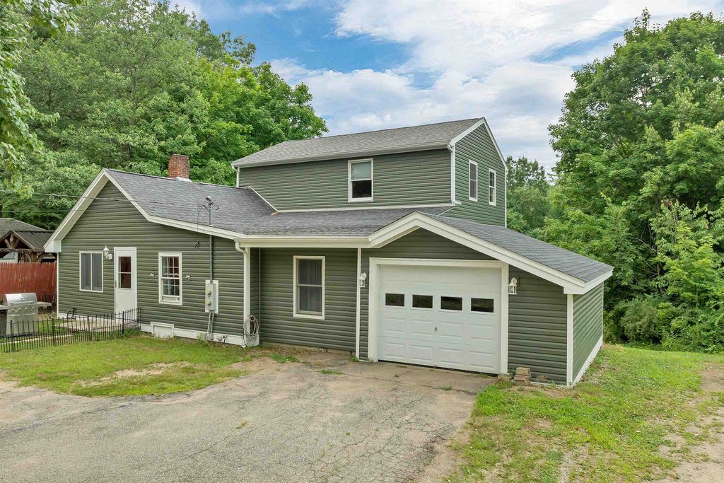 36 Highland Street, Hudson, NH 03051