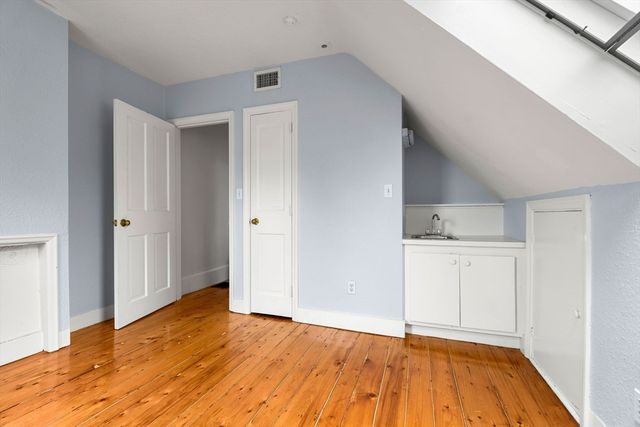 13 Mount Ida Ter 13, Newton, MA 02458