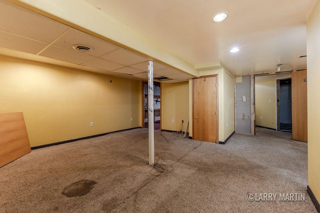 2530 De Hoop Avenue, Wyoming, MI 49509