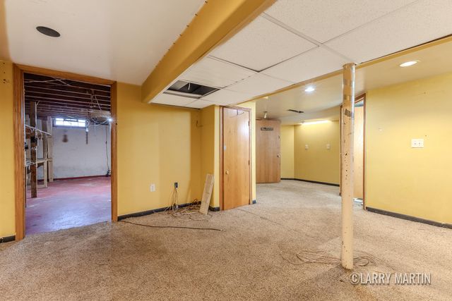 2530 De Hoop Avenue, Wyoming, MI 49509