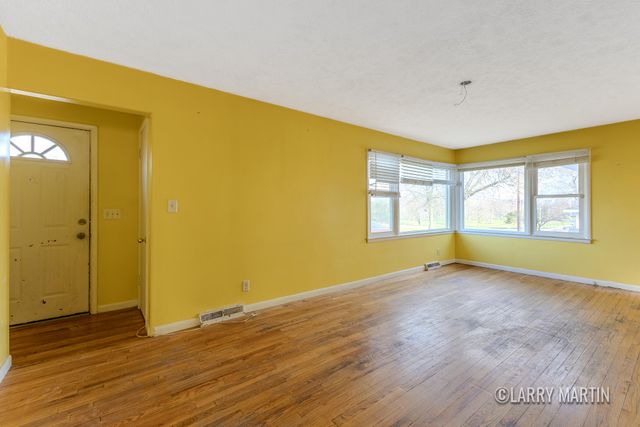 2530 De Hoop Avenue, Wyoming, MI 49509