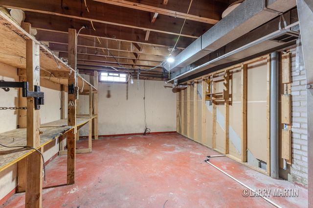 2530 De Hoop Avenue, Wyoming, MI 49509