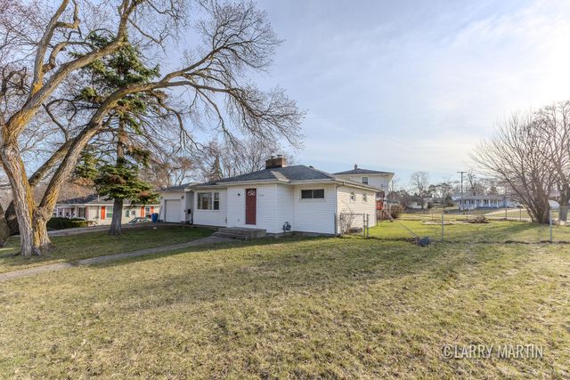 2530 De Hoop Avenue, Wyoming, MI 49509