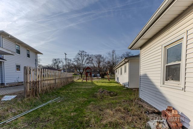 2530 De Hoop Avenue, Wyoming, MI 49509