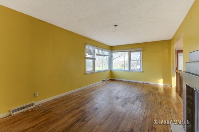 2530 De Hoop Avenue, Wyoming, MI 49509