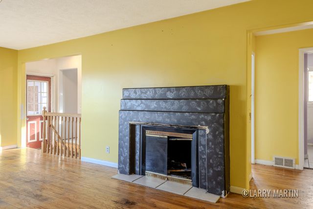 2530 De Hoop Avenue, Wyoming, MI 49509