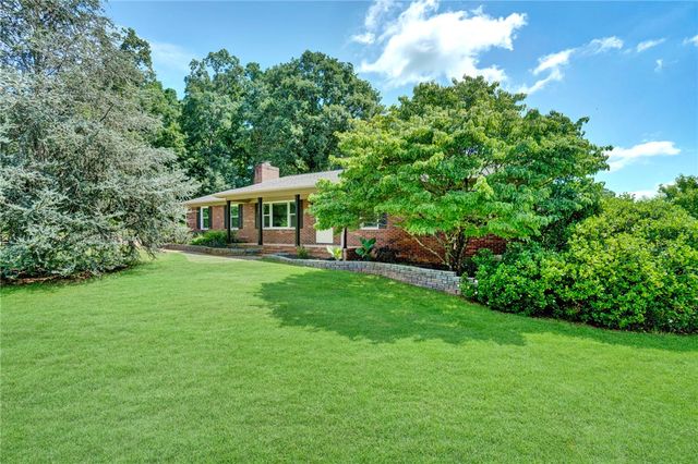 209 Hickory Drive, Easley, SC 29642