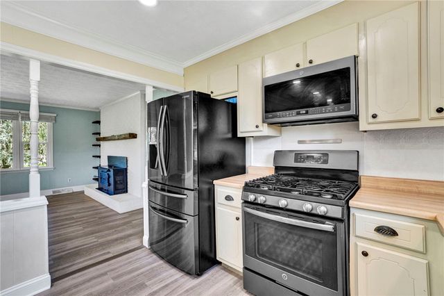 209 Hickory Drive, Easley, SC 29642