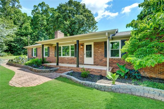 209 Hickory Drive, Easley, SC 29642